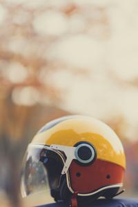 nyitott robogó bukósisak